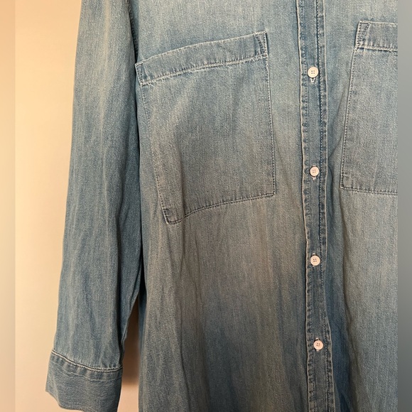 Gap Oversized Medium Wash Denim Shirt Size Large - Picture 4 of 8
